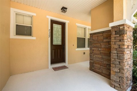 Townhouse in Windermere, Florida 3 bedrooms, 142.23 sq.m. № 2226499 - photo 3