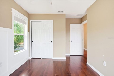 Townhouse in Windermere, Florida 3 bedrooms, 142.23 sq.m. № 2226499 - photo 13