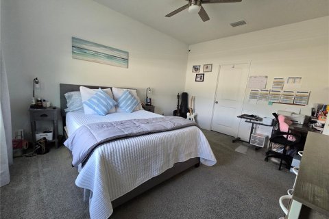 Villa ou maison à louer à Zephyrhills, Floride: 3 chambres, 154.03 m2 № 2399025 - photo 13