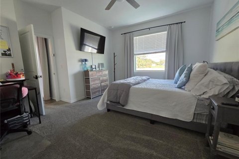 Villa ou maison à louer à Zephyrhills, Floride: 3 chambres, 154.03 m2 № 2399025 - photo 11
