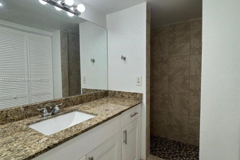Copropriété à louer à Sunrise, Floride: 2 chambres, 87.7 m2 № 1947246 - photo 7