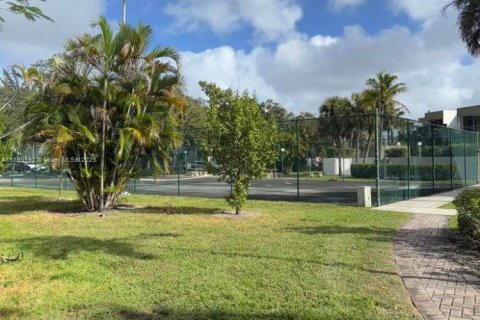 Copropriété à louer à Sunrise, Floride: 2 chambres, 87.7 m2 № 1947246 - photo 20