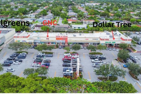 Propiedad comercial en venta en Miami, Florida № 2089172 - foto 8