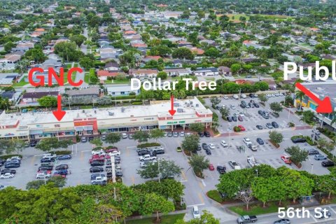 Propiedad comercial en venta en Miami, Florida № 2089172 - foto 11