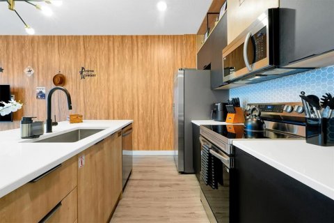 Снять в аренду таунхаус в Киссимми, Флорида 3 комнаты, 126.35м2, № 2259098 - фото 18