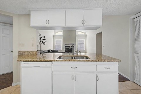 Villa ou maison à vendre à Spring Hill, Floride: 3 chambres, 174.1 m2 № 2266285 - photo 12