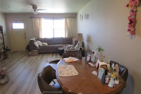 Condo in Saint Petersburg, Florida, 2 bedrooms  № 1798294 - photo 6