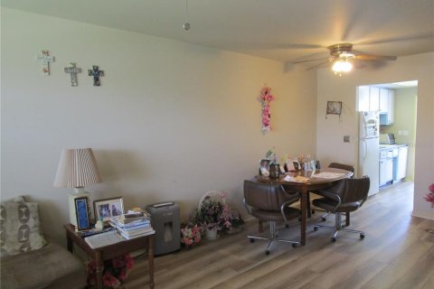 Condo in Saint Petersburg, Florida, 2 bedrooms  № 1798294 - photo 3