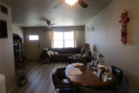 Condo in Saint Petersburg, Florida, 2 bedrooms  № 1798294 - photo 4