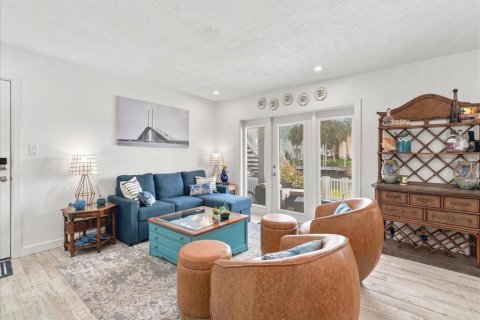 Copropriété à vendre à Saint Petersburg, Floride: 2 chambres, 76.64 m2 № 2408558 - photo 7