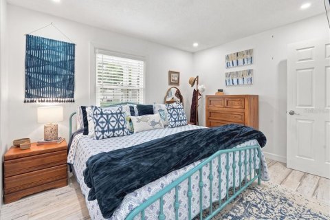 Copropriété à vendre à Saint Petersburg, Floride: 2 chambres, 76.64 m2 № 2408558 - photo 15