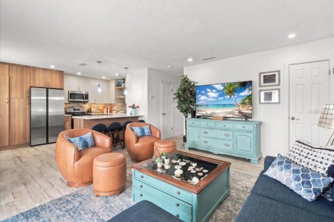 Copropriété à vendre à Saint Petersburg, Floride: 2 chambres, 76.64 m2 № 2408558 - photo 3