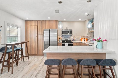 Copropriété à vendre à Saint Petersburg, Floride: 2 chambres, 76.64 m2 № 2408558 - photo 8