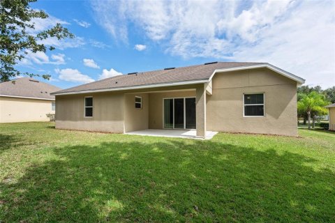 House in Apopka, Florida 3 bedrooms, 198.9 sq.m. № 2403585 - photo 3