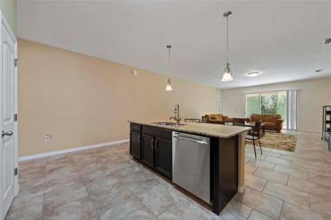 House in Apopka, Florida 3 bedrooms, 198.9 sq.m. № 2403585 - photo 14