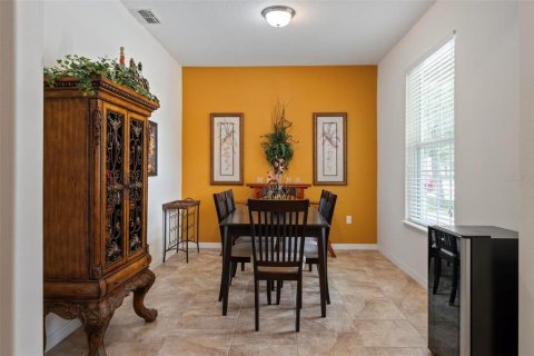 House in Apopka, Florida 3 bedrooms, 198.9 sq.m. № 2403585 - photo 7