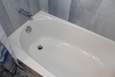 Casa en venta en Bradenton, Florida, 3 dormitorios, 164.81 m2 № 1851562 - foto 25
