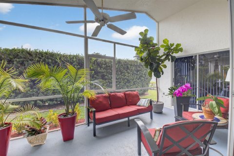House in Boynton Beach, Florida 3 bedrooms, 223.99 sq.m. № 2172476 - photo 19