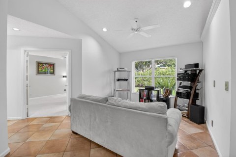 House in Boynton Beach, Florida 3 bedrooms, 223.99 sq.m. № 2172476 - photo 11