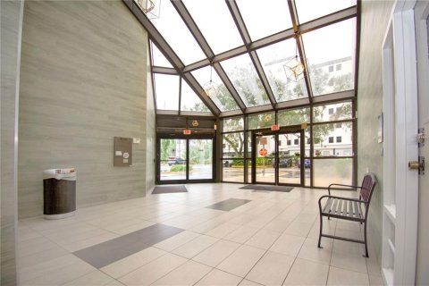 Immobilier commercial à vendre à Tampa, Floride: 146.04 m2 № 1904531 - photo 3