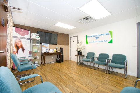 Immobilier commercial à vendre à Tampa, Floride: 146.04 m2 № 1904531 - photo 9