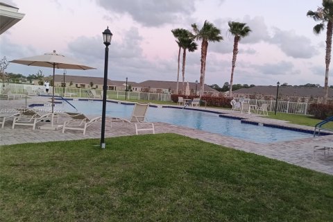 Casa en venta en St. Lucie, Florida, 4 dormitorios, 150.78 m2 № 2066829 - foto 11