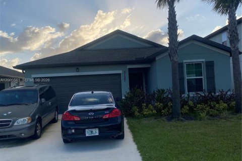 Casa en venta en St. Lucie, Florida, 4 dormitorios, 150.78 m2 № 2066829 - foto 5