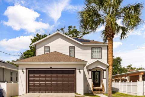 Villa ou maison à Tampa, Floride 3 chambres, 207.64 m2 № 2142474