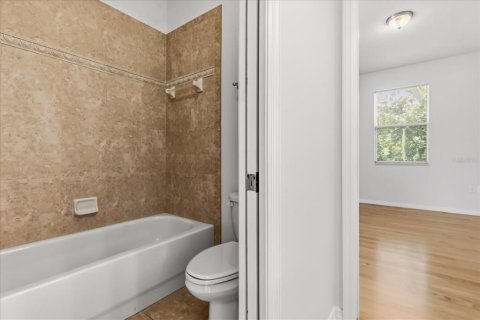 Villa ou maison à vendre à Tampa, Floride: 3 chambres, 207.64 m2 № 2142474 - photo 27