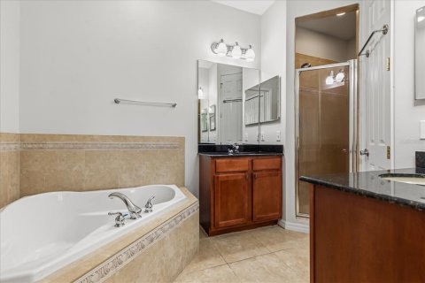 Villa ou maison à vendre à Tampa, Floride: 3 chambres, 207.64 m2 № 2142474 - photo 24