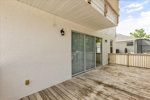 Villa ou maison à vendre à Tampa, Floride: 3 chambres, 207.64 m2 № 2142474 - photo 10