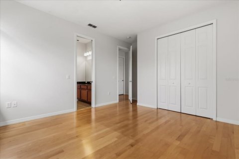 Villa ou maison à vendre à Tampa, Floride: 3 chambres, 207.64 m2 № 2142474 - photo 29