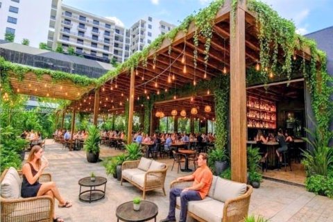 Immobilier commercial à vendre à Hollywood, Floride № 2012382 - photo 3