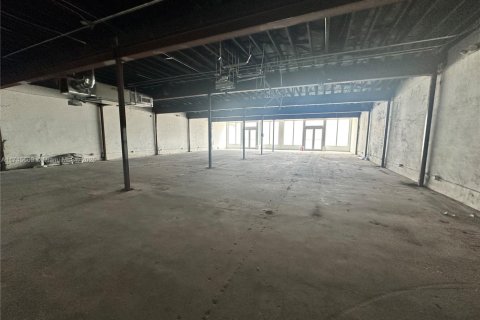 Immobilier commercial à vendre à Hollywood, Floride № 2012382 - photo 15