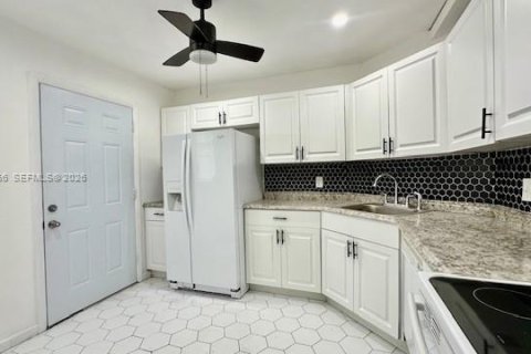 Copropriété à vendre à Lauderhill, Floride: 2 chambres, 111.48 m2 № 2004964 - photo 6