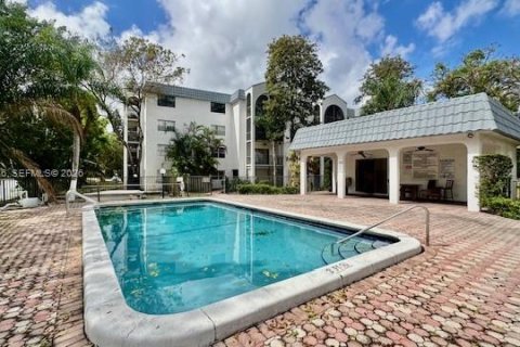 Copropriété à vendre à Lauderhill, Floride: 2 chambres, 111.48 m2 № 2004964 - photo 16