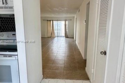 Copropriété à vendre à Lauderhill, Floride: 2 chambres, 111.48 m2 № 2004964 - photo 4