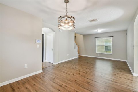 House in Gibsonton, Florida 4 bedrooms, 190.45 sq.m. № 1847092 - photo 11
