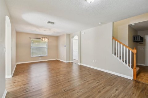 House in Gibsonton, Florida 4 bedrooms, 190.45 sq.m. № 1847092 - photo 10