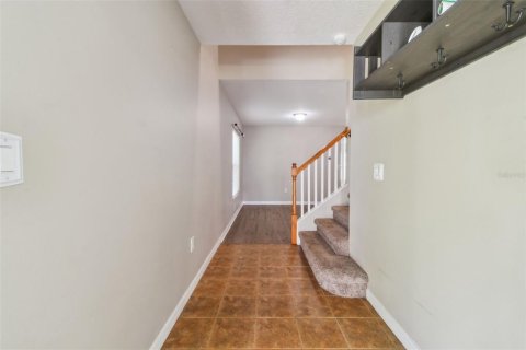 House in Gibsonton, Florida 4 bedrooms, 190.45 sq.m. № 1847092 - photo 8