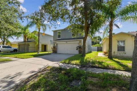 House in Gibsonton, Florida 4 bedrooms, 190.45 sq.m. № 1847092 - photo 2