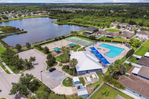 House in Gibsonton, Florida 4 bedrooms, 190.45 sq.m. № 1847092 - photo 27