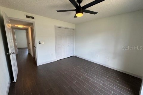 Condominio en alquiler en Orlando, Florida, 2 dormitorios, 78.97 m2 № 2283794 - foto 11