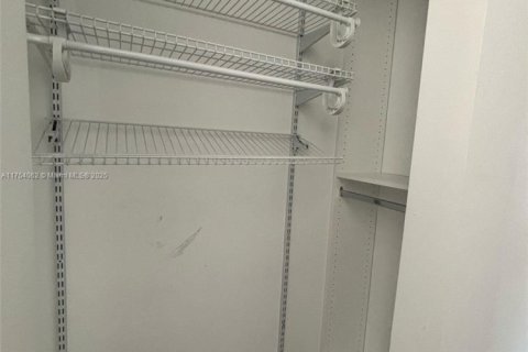 Copropriété à vendre à Miami, Floride: 1 chambre, 62.52 m2 № 1985267 - photo 11