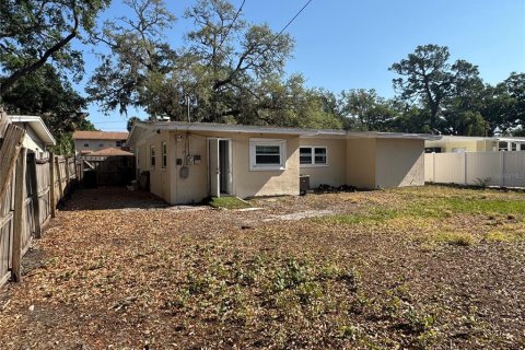 House in Tampa, Florida 3 bedrooms, 126.35 sq.m. № 1642109 - photo 7