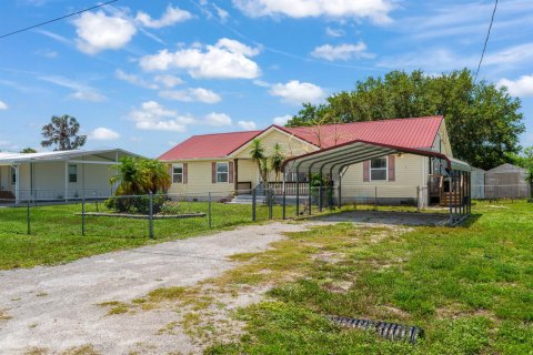Casa en venta en Okeechobee, Florida, 3 dormitorios, 166.48 m2 № 2087921 - foto 3