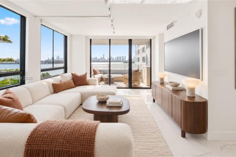 Condo à Miami Beach, Floride, 2 chambres  № 2421394