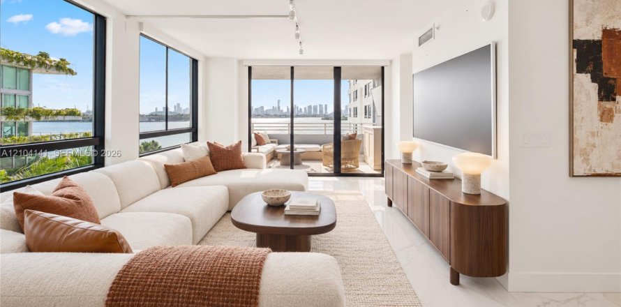 Condo à Miami Beach, Floride, 2 chambres  № 2421394