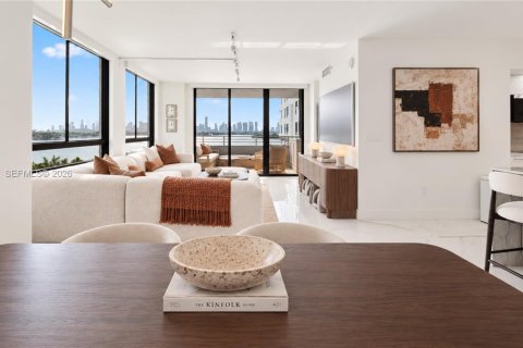 Copropriété à vendre à Miami Beach, Floride: 2 chambres № 2421394 - photo 5