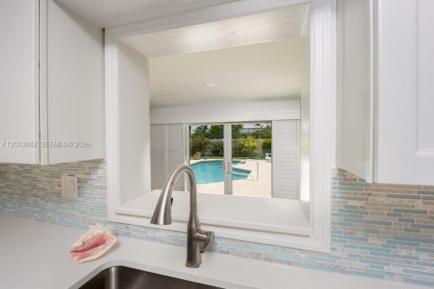 House in St. Lucie, Florida 3 bedrooms, 200.02 sq.m. № 2069109 - photo 12